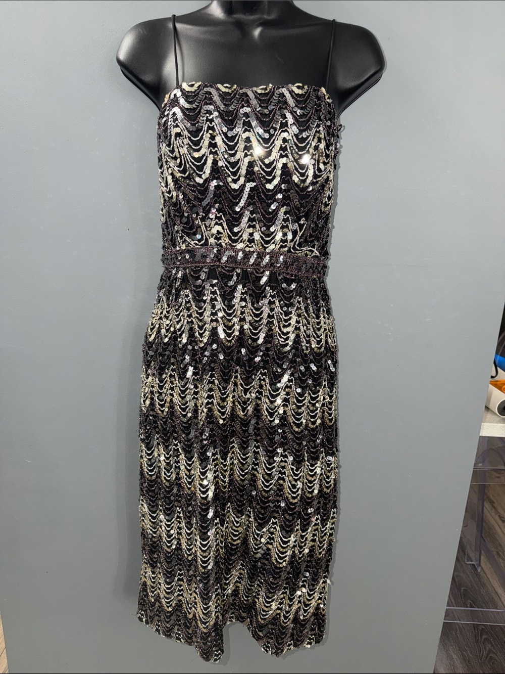 Lilli Diamond Vintage 70s  Black and silver Sequin Dress. Cocktail, party, event